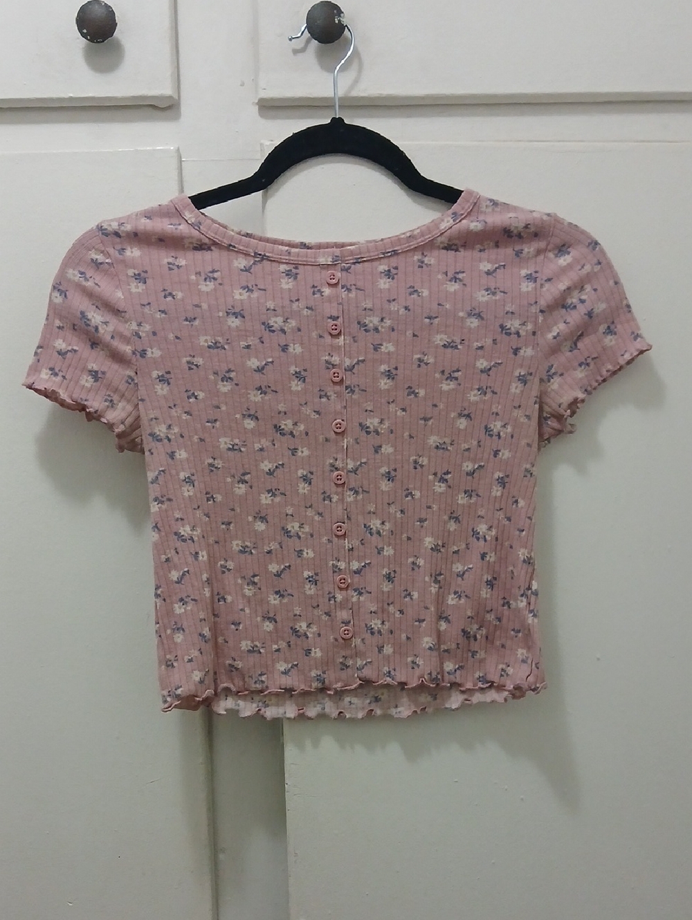wonder nation Pink Floral Ribbed Button-Back Crop Top